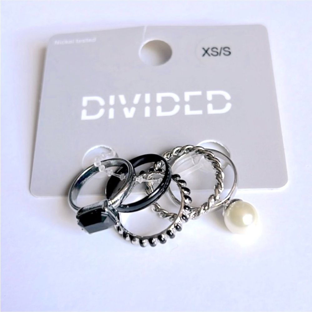NWT 5 Custom Jewelry Ring 💍 Purchase: Silver & Black
